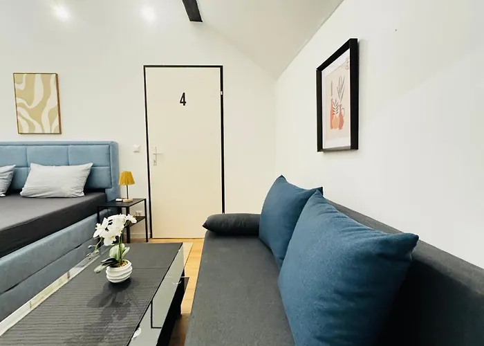 Διαμέρισμα Comfortable Private In A 5-bedroom Close To The Train Station Βιέννη