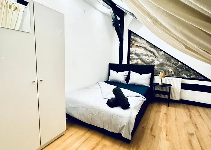 Comfortable Private In A 5-bedroom Close To The Train Station Βιέννη